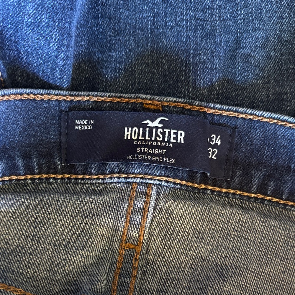 Hollister Men's Blue Denim Straight Jeans - Picture 2 of 5
